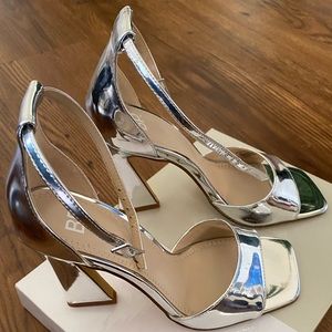 Nordstrom Rack BP. Metallic silver heeled sandal size 7.5